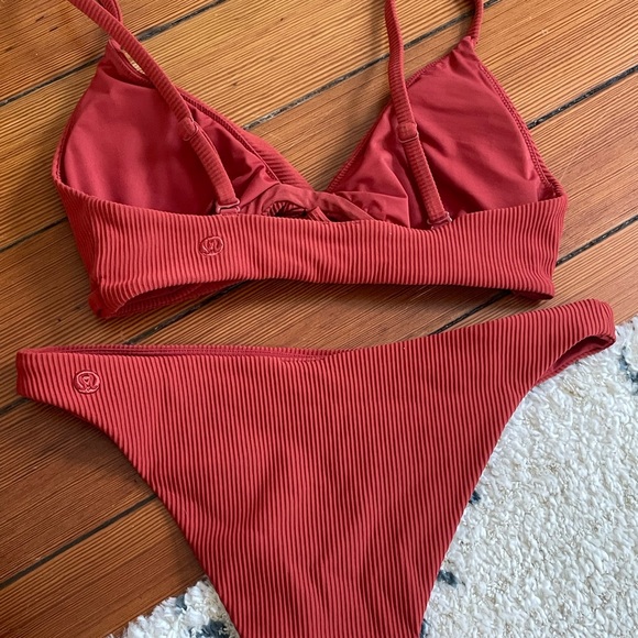 Lululemon Bikini Set - Picture 2 of 2